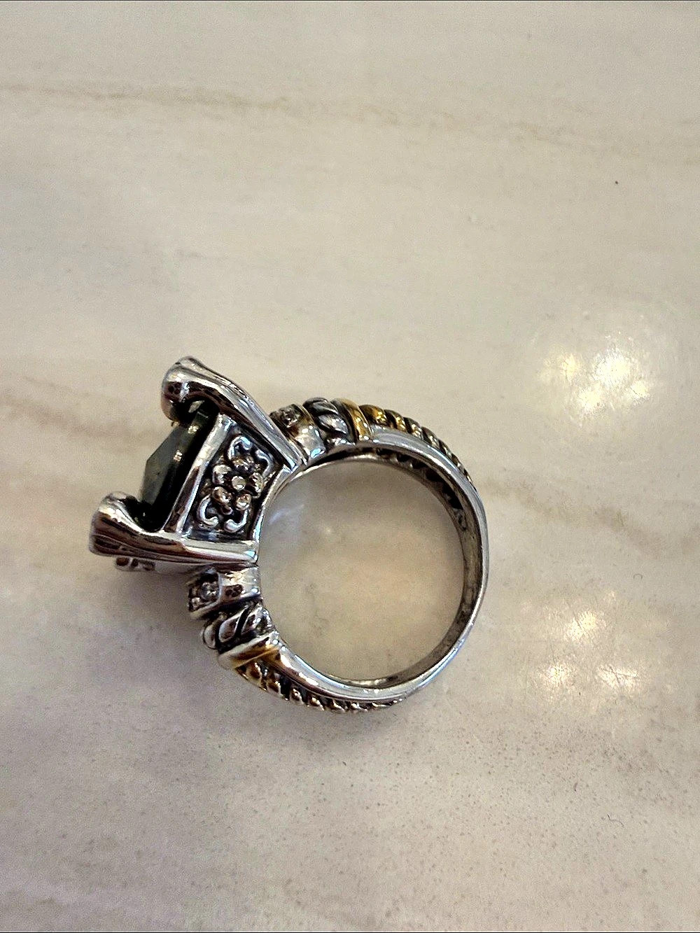 Ring - Picture 3 of 3
